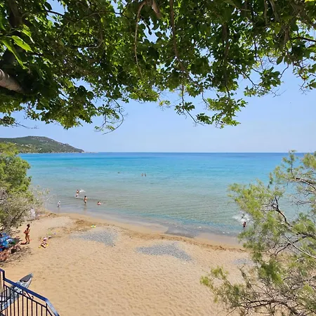 σπίτι με θέα στην *